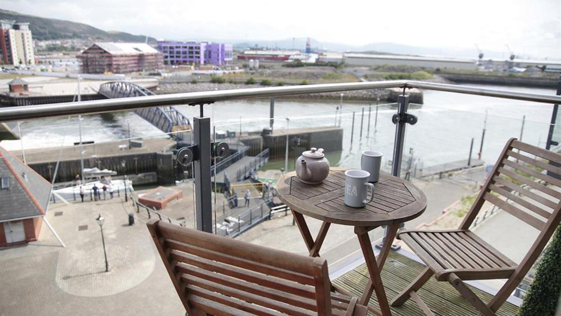 Marina Villas, Trawler Road, Marina Swansea Extérieur photo